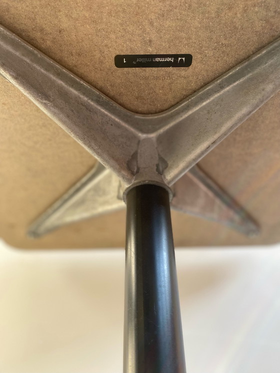 Image 1 of "Contract" Vintage Bijzettafel Charles & Ray Eames voor Herman Miller