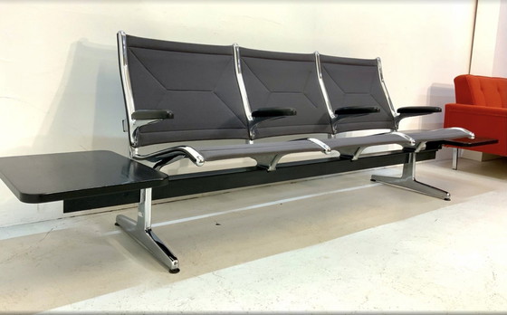 Image 1 of Herman Miller / Eames Tandem Sling Airport-zitbank