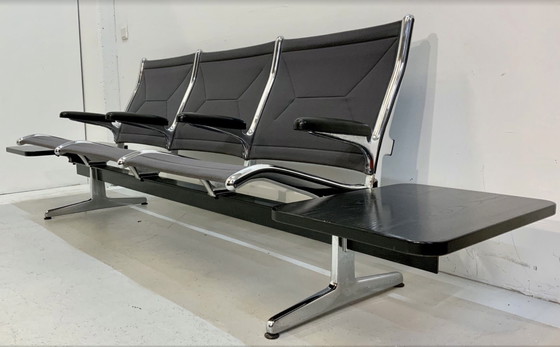 Image 1 of Herman Miller / Eames Tandem Sling Airport-zitbank