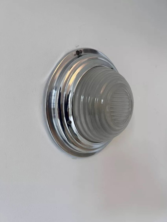 Image 1 of Vintage modernistische wandlamp, chroom en gezandstraald glas, Frankrijk 1930