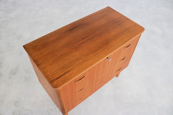 Image 1 of Vintage Teak Ladenkast