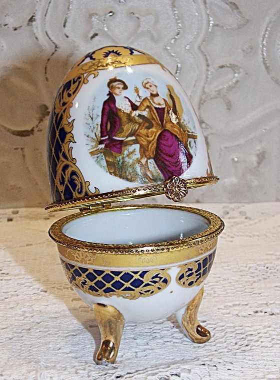 Image 1 of Fabergé stijl porseleinen ei op pootjes