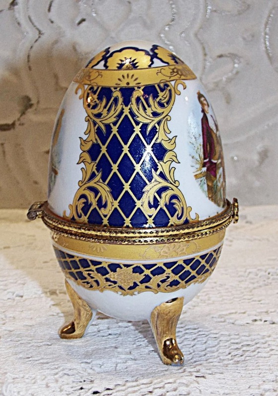 Image 1 of Fabergé stijl porseleinen ei op pootjes