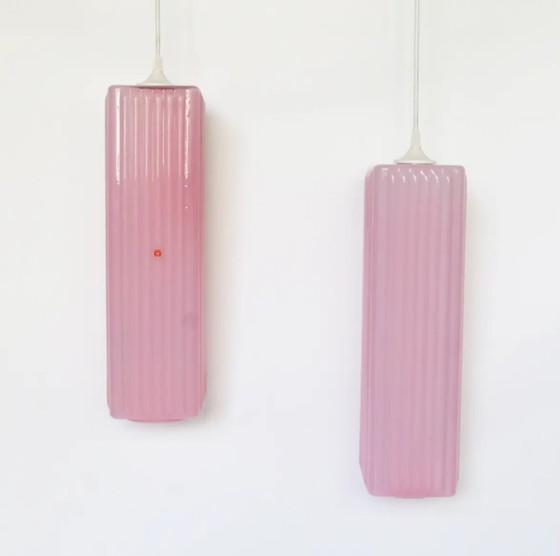 Image 1 of 2x Vintage Italiaanse design roze glazen hanglampen