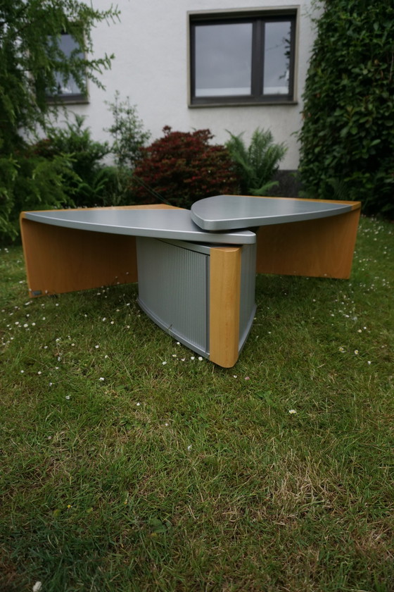 Image 1 of Leolux design tafel