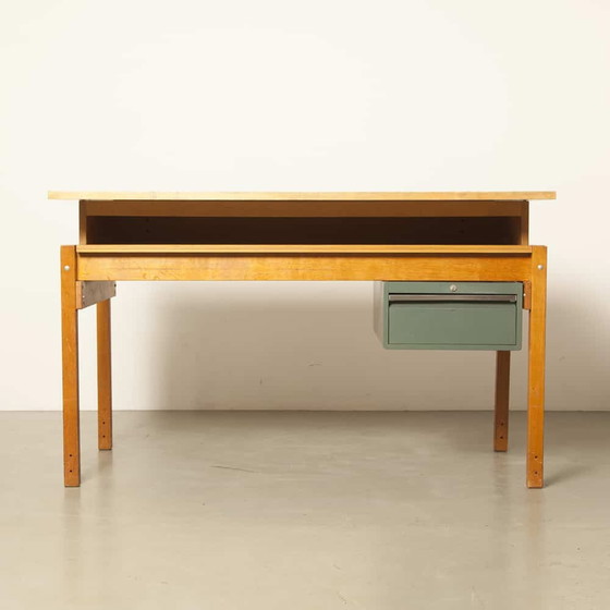 Image 1 of Ahrend De Cirkel drafting table