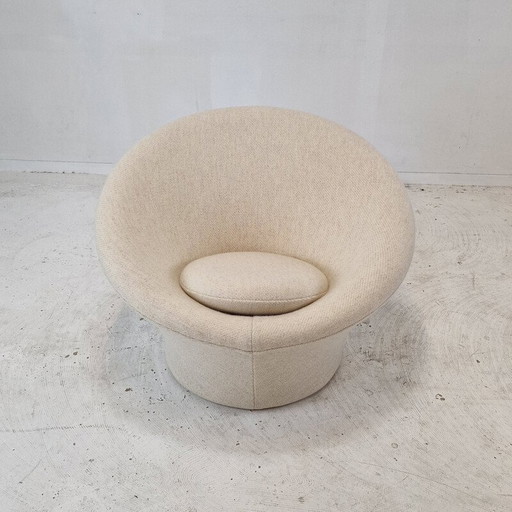 Vintage fauteuil met stoffen voetenbank van Pierre Paulin voor Artifort, 1960