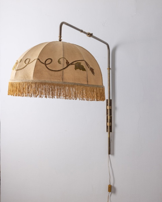 Image 1 of Vintage wandlamp 1940S in messing en stof Italiaans ontwerp