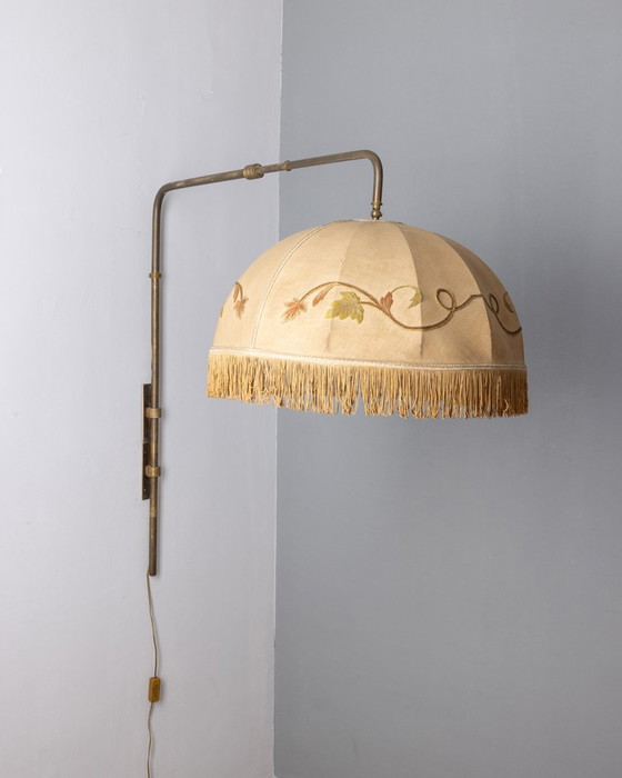 Image 1 of Vintage wandlamp 1940S in messing en stof Italiaans ontwerp