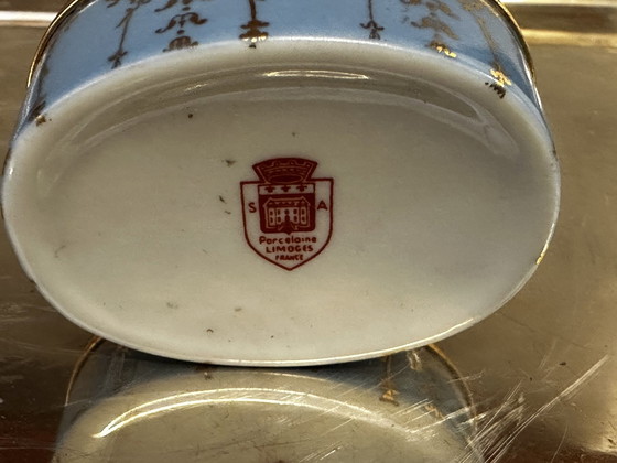 Image 1 of Klein doosje / pillendoosje romantisch - B 6,5 cm / D 5,5 cm / Limoges