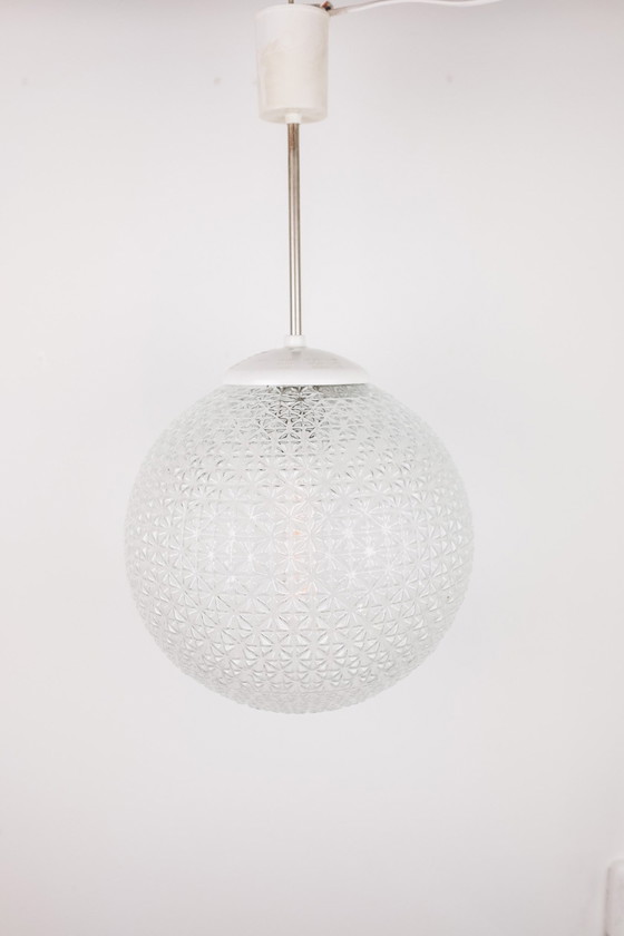 Image 1 of Glazen Mid-Century Hanglamp, Polen 1960'S (2 Identieke Beschikbaar)