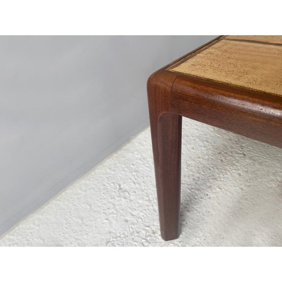 Image 1 of Vintage G Plan betegelde en teakhouten salontafel, jaren 1960