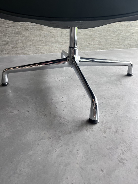 Image 1 of Vitra Lobby Chair