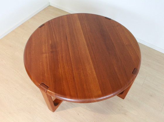 Image 1 of Ronde Teak Massieve Salontafel Niels Bach