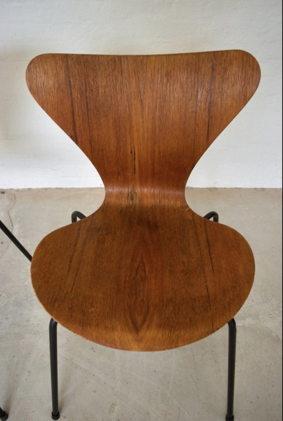 Image 1 of Model 3107 eetkamerstoelen in teak van Arne Jacobsen voor Fritz Hansen, set van 3