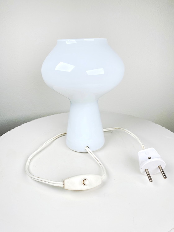 Image 1 of Zeldzame witte Italiaanse 1950S Vintage 'Fungo' Kleine Tafellamp van Massimo Vignelli voor Venini