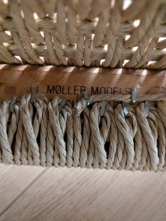 Image 1 of 4 X Niels Otto Møller Eetkamerstoelen Model 67