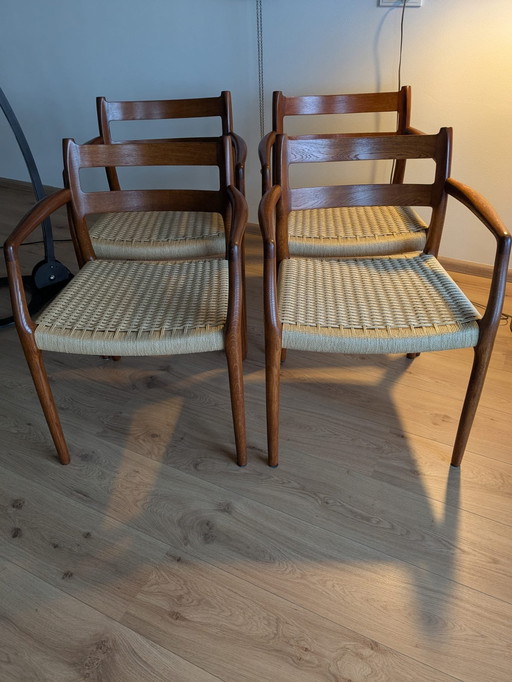 4 X Niels Otto Møller Eetkamerstoelen Model 67