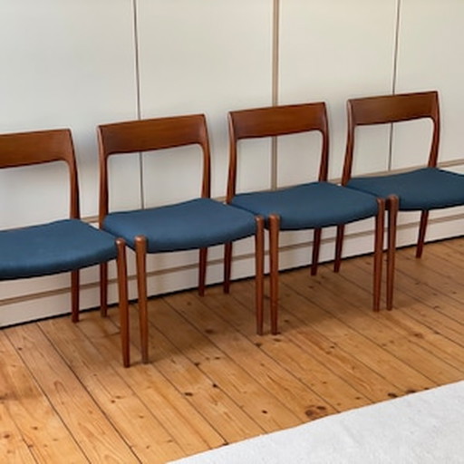 4x Niels Møller teakhouten stoelen