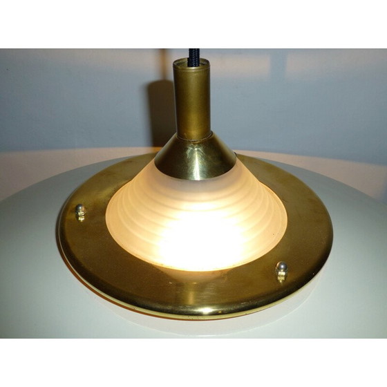 Image 1 of Vintage wit metalen, messing en glazen hanglamp, 1960