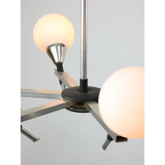 Image 1 of Italiaanse vintage kroonluchter van space-age aluminium en opaline glas