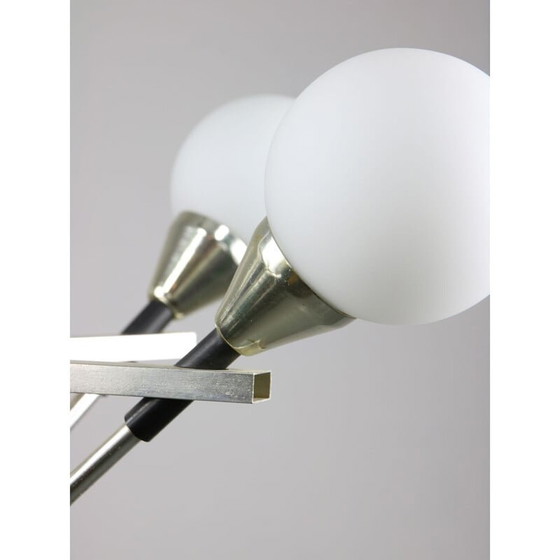 Image 1 of Italiaanse vintage kroonluchter van space-age aluminium en opaline glas