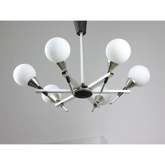 Image 1 of Italiaanse vintage kroonluchter van space-age aluminium en opaline glas