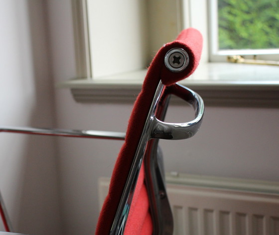 Image 1 of Vitra Eames 108 - Rood