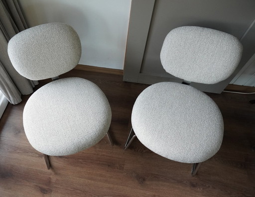 2x Artifort Vega fauteuils