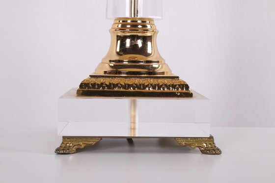 Image 1 of Plexiglas Tafellamp met gouden elementen Hollywood Regency Style