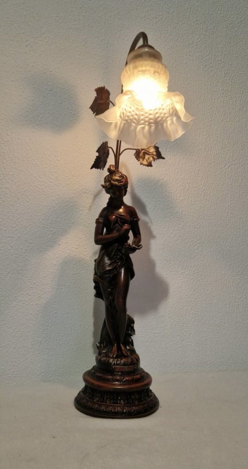 “Fleur Das Champs” Lamp Made By “Terille Sua”