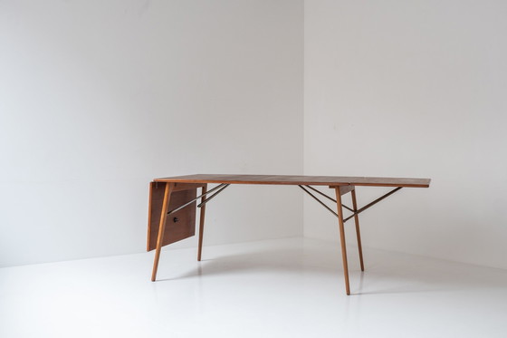 Image 1 of Zeer zeldzame drop leaf table van Børge Mogensen voor Søborg Mobelfabrik, Denemarken 1953.