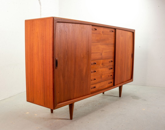 Image 1 of Grote Mid Century Deens design massief teak houten highboard, 1960