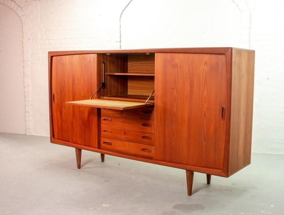 Image 1 of Grote Mid Century Deens design massief teak houten highboard, 1960