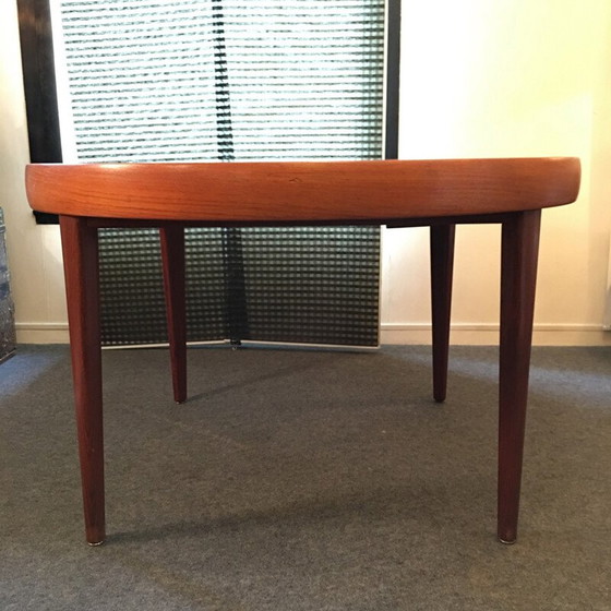 Image 1 of Ronde Scandinavische uitschuifbare tafel in teak - jaren 1950