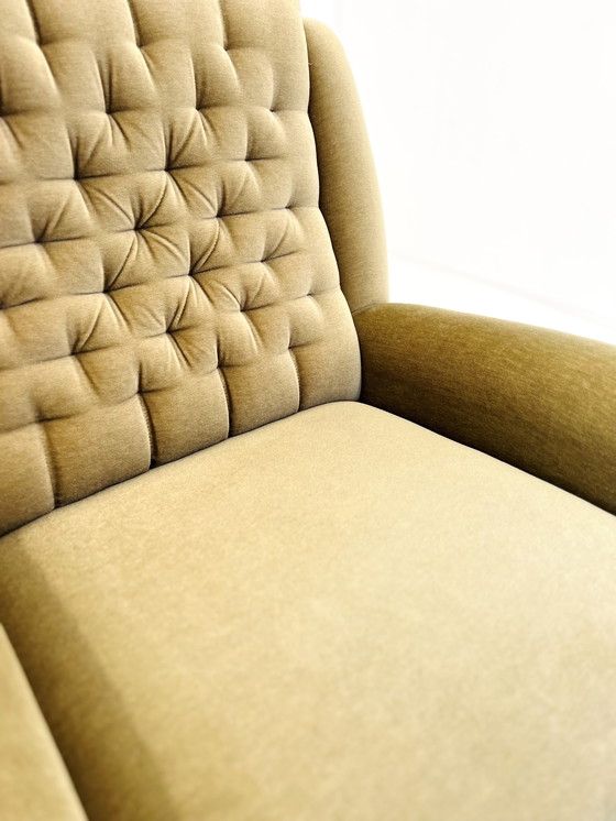 Image 1 of Velours fauteuil jaren ‘50