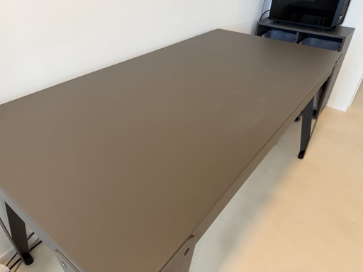 Functionals Lloyd Tafel / Bureau 160X80