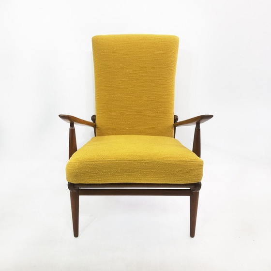 Image 1 of Vintage fauteuil in walnoothout en gele stof, Engeland 1960