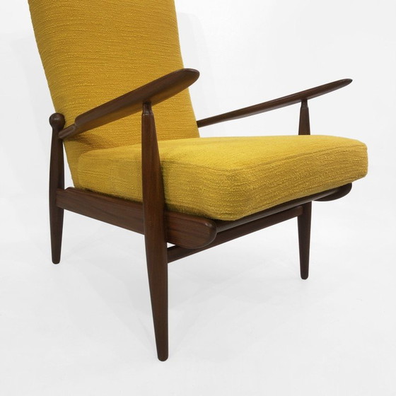 Image 1 of Vintage fauteuil in walnoothout en gele stof, Engeland 1960