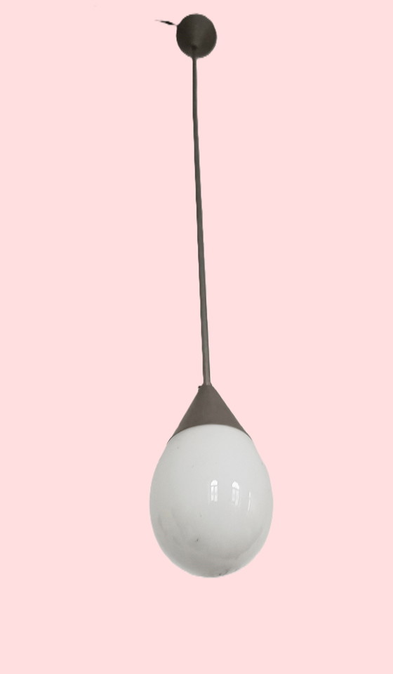 Image 1 of Twee Vintage Druppel Hanglampen 