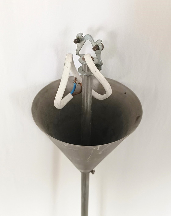 Image 1 of Twee Vintage Druppel Hanglampen 