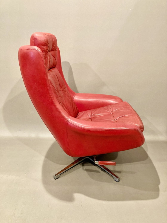 Image 1 of Design leren fauteuil uit 1950.