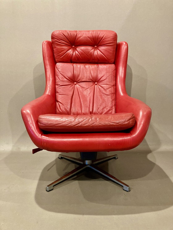 Image 1 of Design leren fauteuil uit 1950.