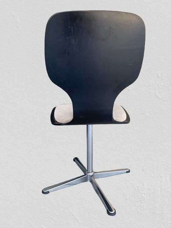 Image 1 of Space Age Draaistoelen