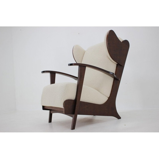 Image 1 of Vintage Wing fauteuil in beukenhout en krulwol, Tsjecho-Slowakije 1940