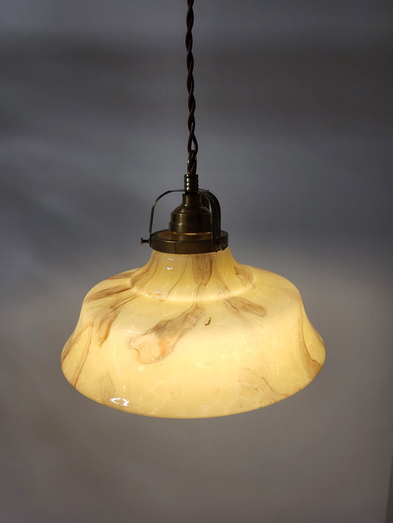 Image 1 of Art deco opaline glazen hanglamp, bruin gemarmerd glas en messing armatuur, België