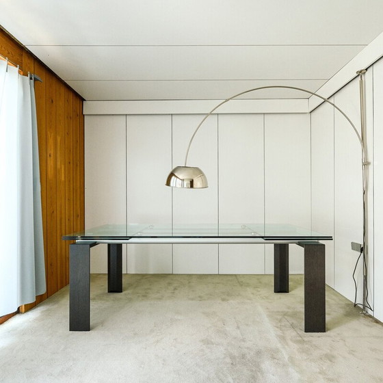Image 1 of Vintage uittrekbare tafel van helder glas, hout en ijzer voor Desalto, 2000