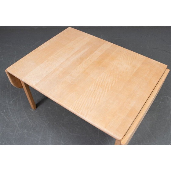 Image 1 of Vintage beuken salontafel "Ge-85" van Hans J. Wegner voor Getama