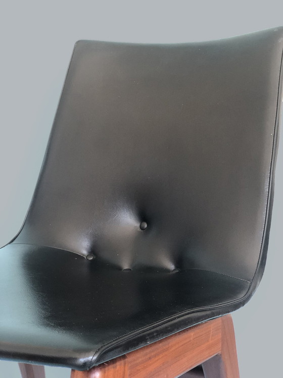 Image 1 of 2 Teakhouten Vintage Skai Leer Eetkamerstoelen GJ van Os