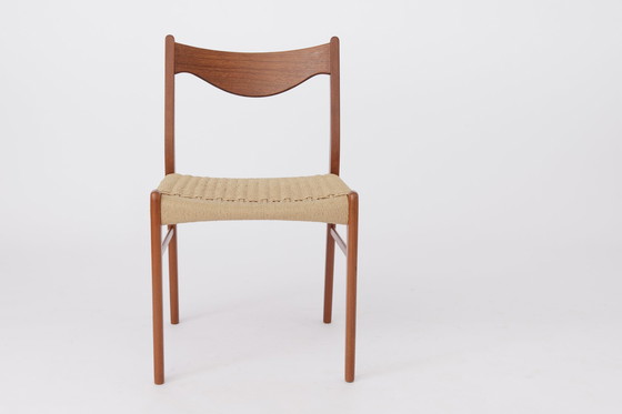 Image 1 of 2x Arne Wahl Iversen eetkamerstoelen Denemarken jaren 60-70